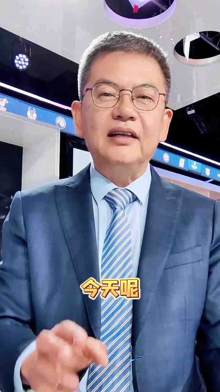 苏群:若理不清布朗马克西LBJ持球的先后顺序 76人的日子会很难过